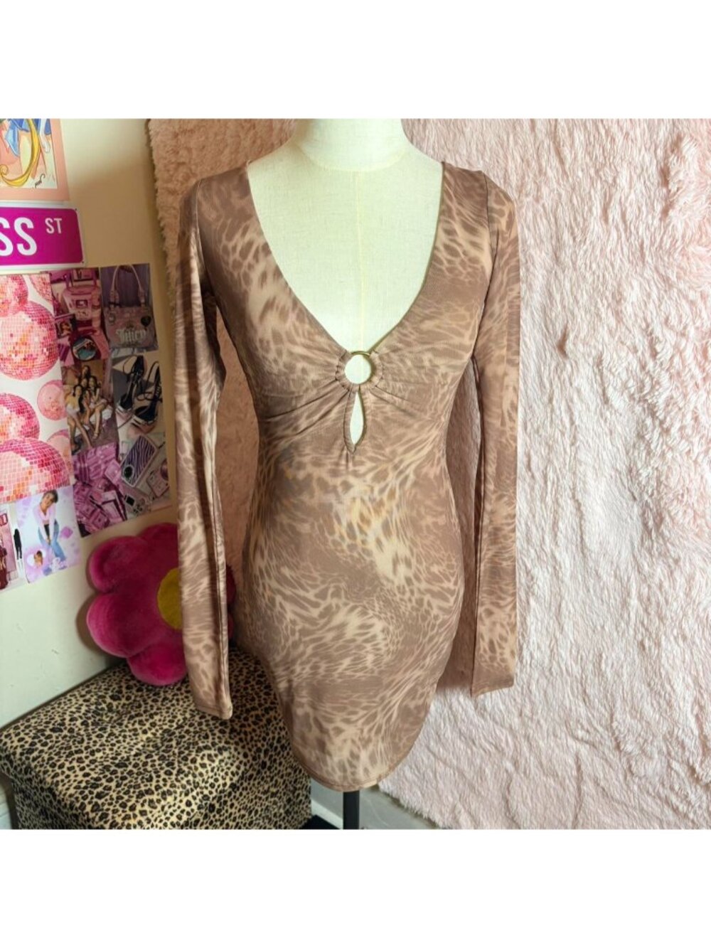 Silence + Noise brown leopard print mini dress - Picture 4 of 6